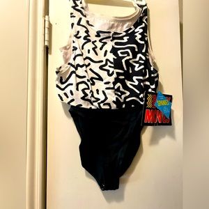 BODY MOVES ATHLETIC BODY SUIT